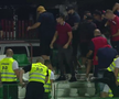 FOTO Sepsi - Dinamo, fanii dinamoviști - evacuaţi cu gaze lacrimogene!