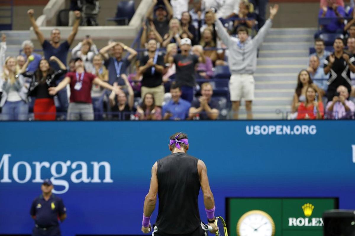 RAFAEL NADAL - MARIN CILIC 6-3, 3-6, 6-1, 6-2 // VIDEO Nadal a reușit o lovitură de pe altă planetă! Tiger Woods nu s-a mai putut abține și a „explodat” în tribune :)