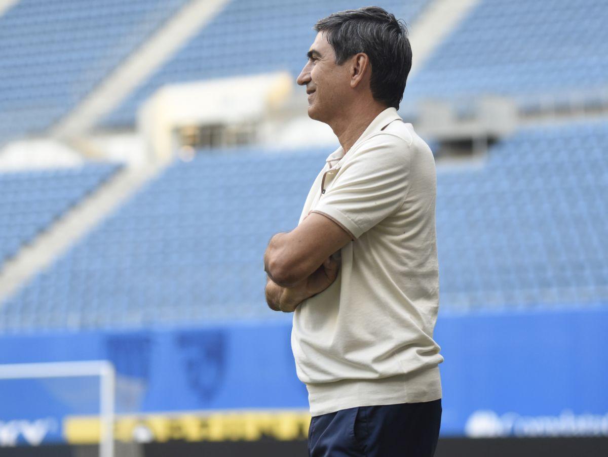 CS U CRAIOVA // FOTO Sute de suporteri la primul antrenament al lui Victor Pițurcă la Craiova