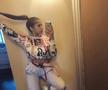 FOTO Răvășitoare! Ioana Timofeciuc a pozat sexy la Disneyland în timp ce Florinel Coman era în cantonament