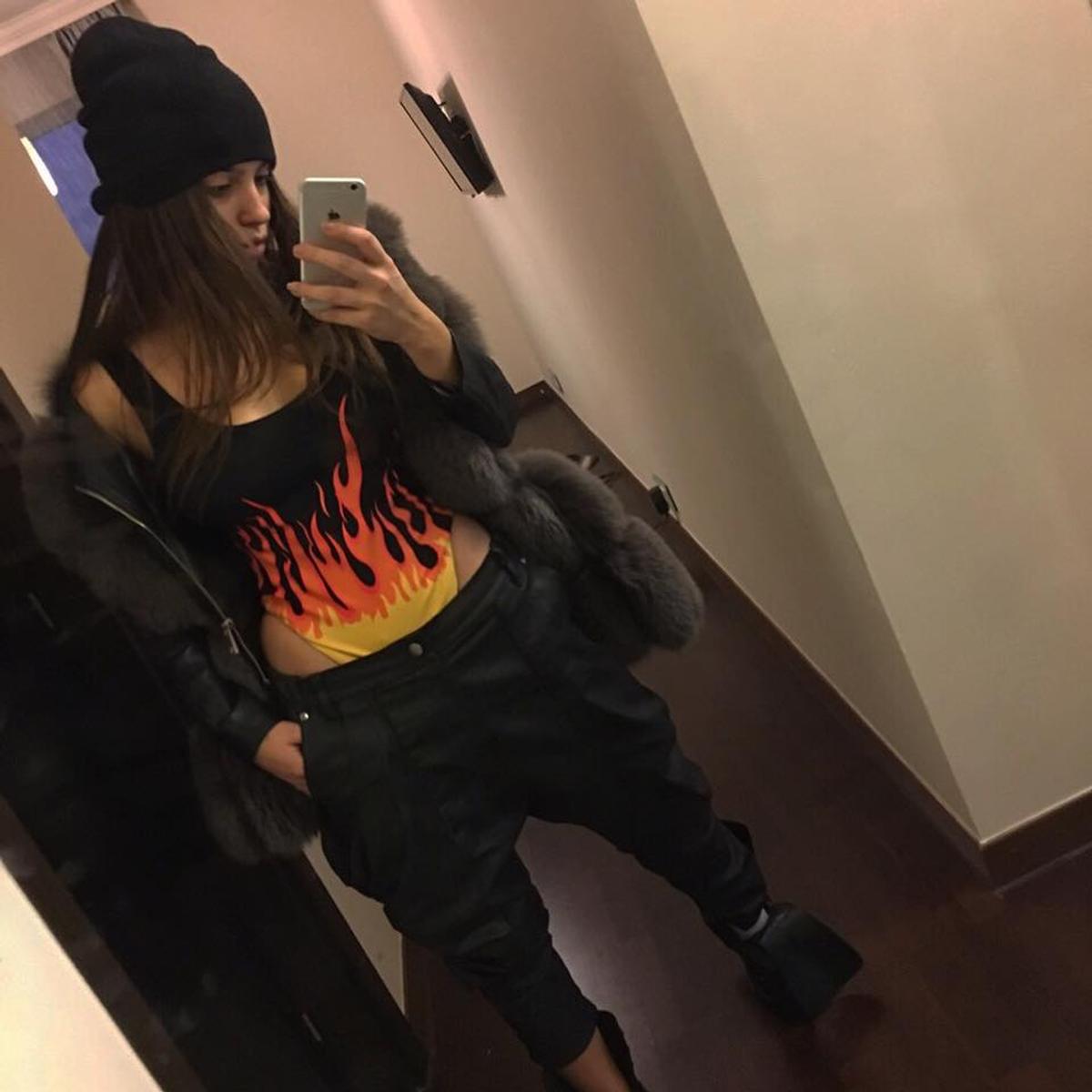 FOTO Răvășitor! Ioana Timofeciuc a pozat sexy la Disneyland în timp ce Florinel Coman era în cantonament