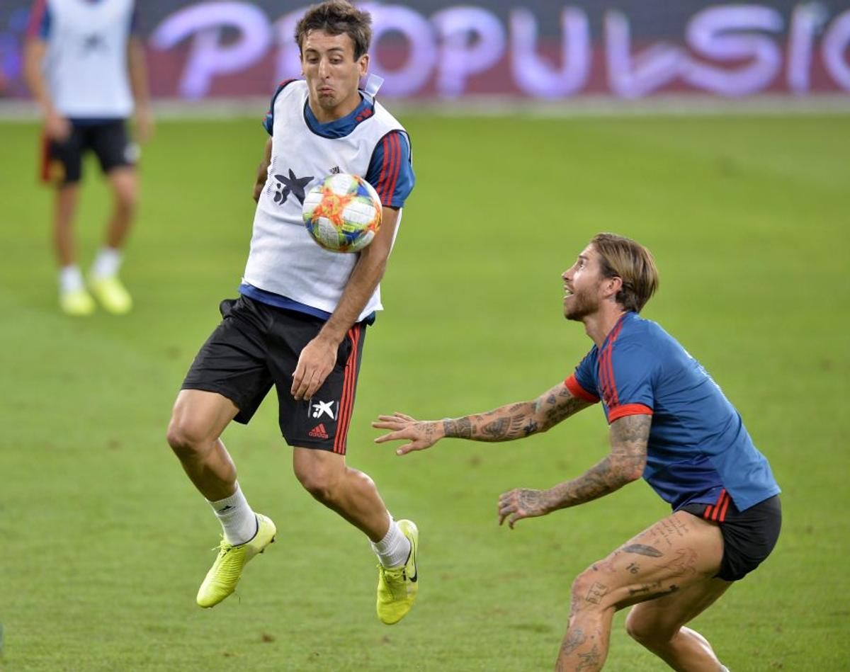 ROMÂNIA - SPANIA // VIDEO WOW! Sergio Ramos, execuție spectaculoasă pe Arena Națională: cum a înscris la antrenamentul oficial