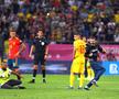 ROMÂNIA - SPANIA // GALERIE FOTO Asta nu s-a văzut la TV! Doi ultrași au pătruns pe teren! Unul dintre ei l-a provocat pe Sergio Ramos