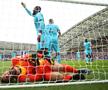 BRIGHTON - TOTTENHAM 3-0 // FOTO Accidentare HORROR în Premier League » Hugo Lloris și-a rupt mâna și a avut nevoie de masca de oxigen