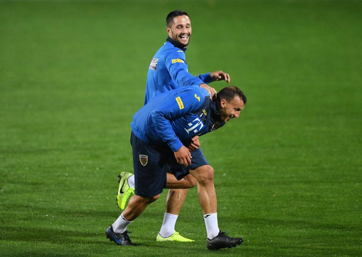 FEROE - ROMÂNIA // FOTO+VIDEO Vlad Chiricheș: „Nu vă așteptați să facem spectacol! Important e să câștigăm”