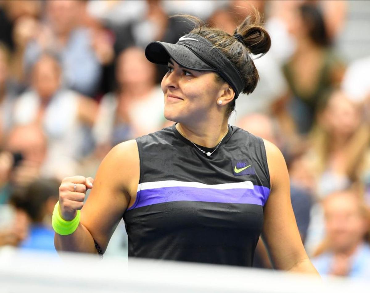 BIANCA ANDREESCU - SERENA WILLIAMS 6-3, 7-5 // FOTO+VIDEO Bianca Andreescu reușește o victorie SENZAȚIONALĂ în fața Serenei Williams și câștigă US Open!