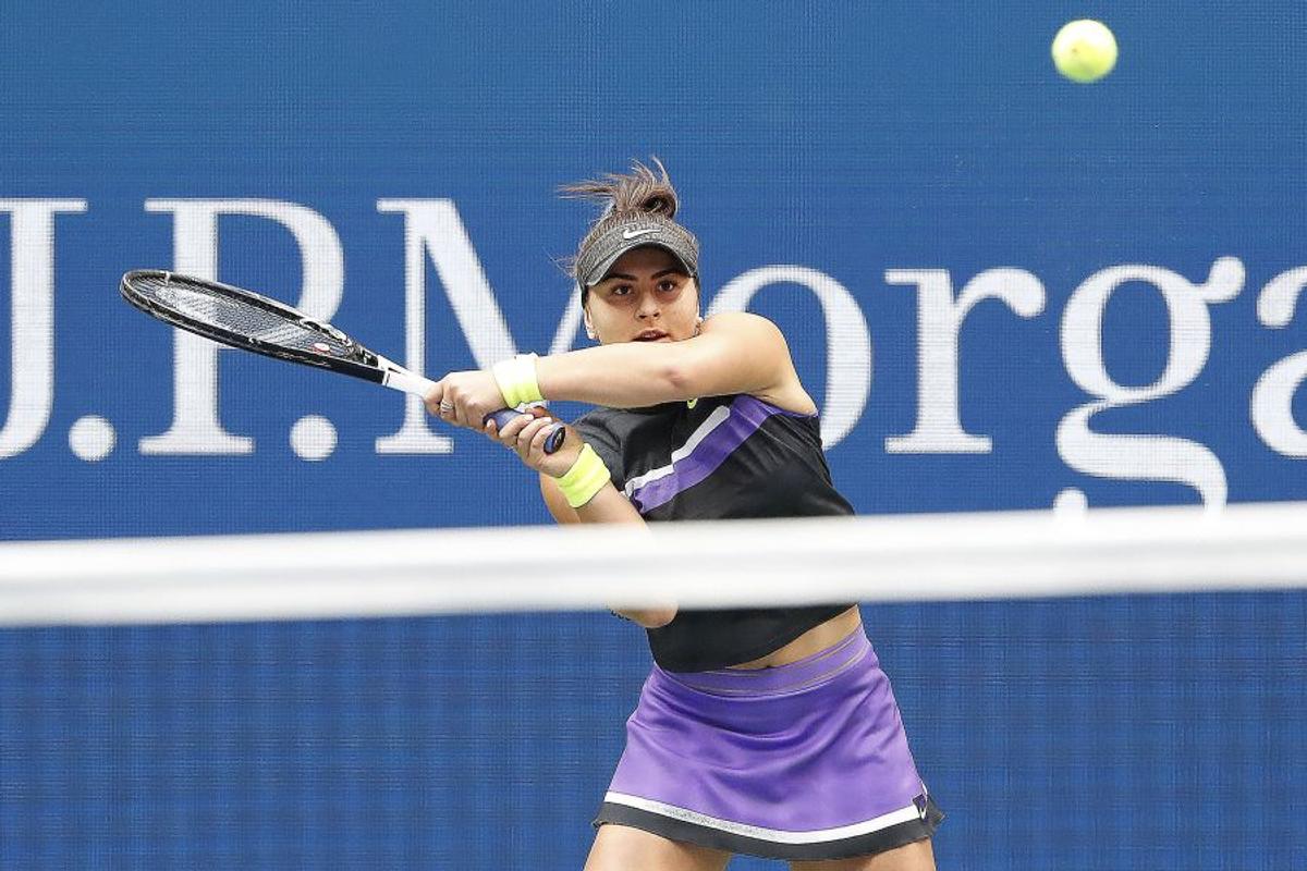 BIANCA ANDREESCU - SERENA WILLIAMS 6-3, 7-5 // FOTO+VIDEO Bianca Andreescu reușește o victorie SENZAȚIONALĂ în fața Serenei Williams și câștigă US Open!