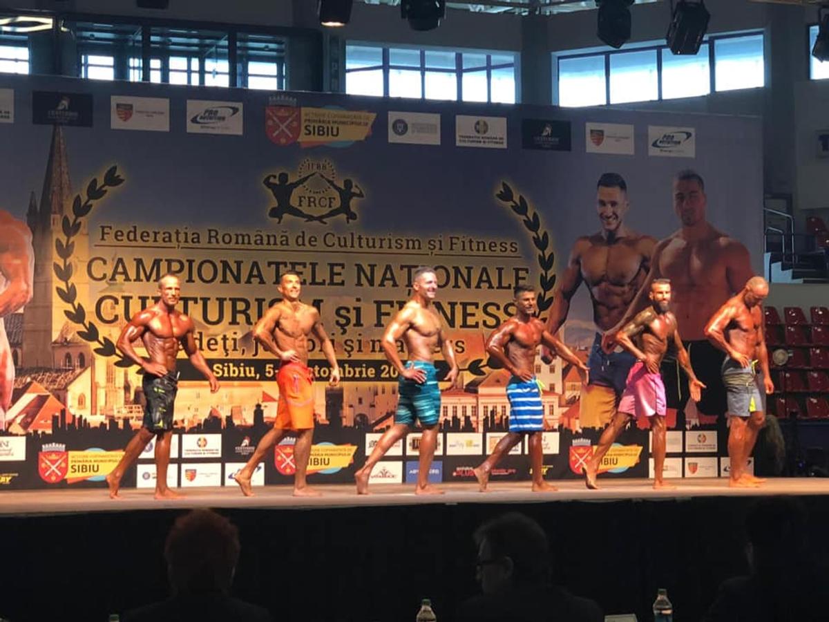 GALERIE FOTO Florentin Corbeanu e „Ronnie Coleman de România” » Polițist oltean, campion național de culturism la 49 de ani!