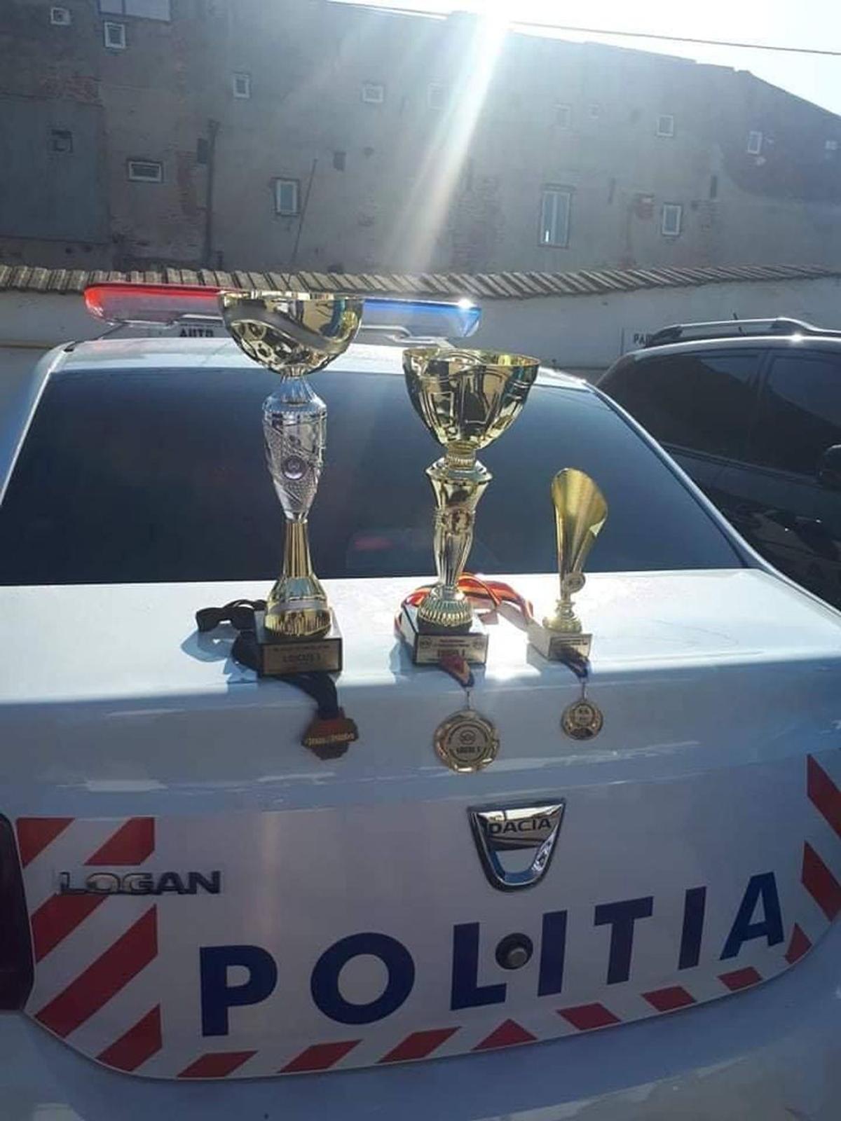GALERIE FOTO Florentin Corbeanu e „Ronnie Coleman de România” » Polițist oltean, campion național de culturism la 49 de ani!