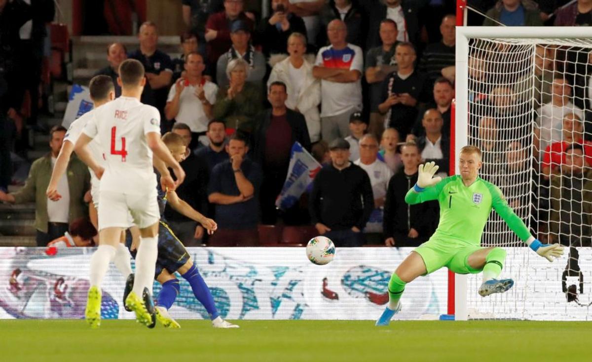 VIDEO+FOTO Kosovo deschide scorul cu Anglia, după o greșeală incredibilă a lui Michael Keane