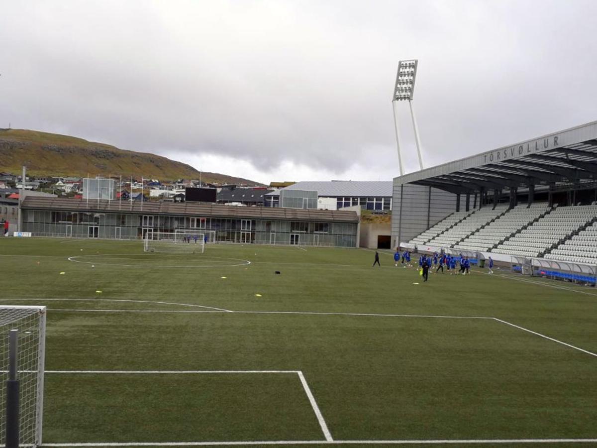 FEROE - ROMÂNIA // VIDEO Reportaj GSP în Feroe: povestea stranie a cluburilor rivale care împart același stadion
