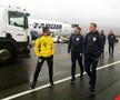 FEROE - ROMÂNIA // GALERIE FOTO Imagini cu sosirea „tricolorilor” în Feroe: vreme groaznică în momentul aterizării