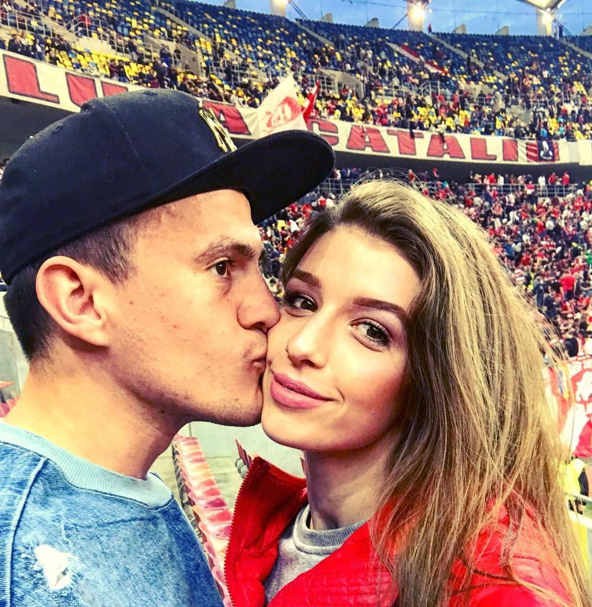 FOTO Dragoste în pandemie » Andrei Marc, fostul fotbalist al FCSB, își petrece timpul cu superba lui iubită