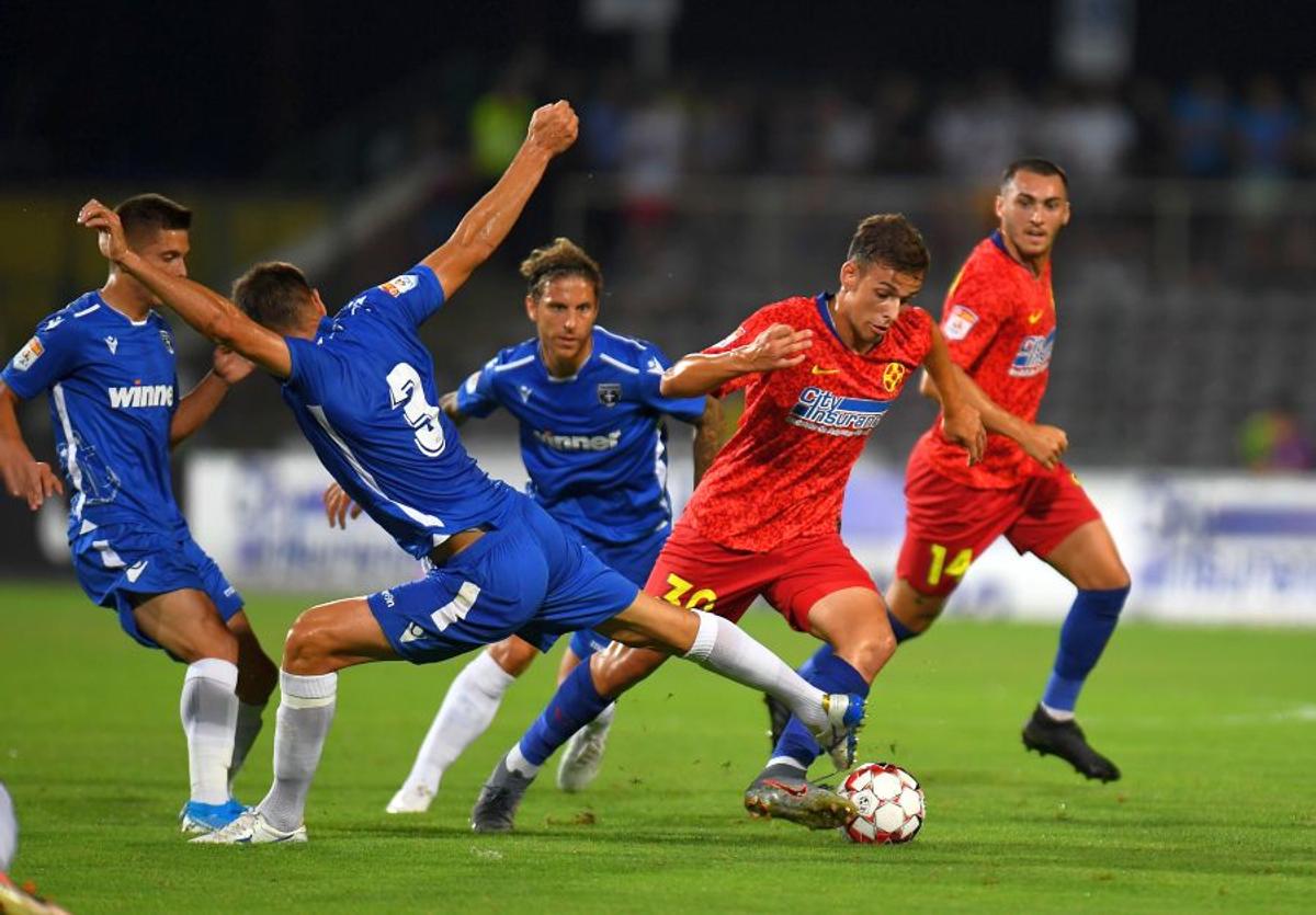 FCSB - FC VOLUNTARI 1-3 // VIDEO+FOTO Rezervele lui Gigi s-au făcut de râs! Roș-albaștrii au pierdut fără drept de apel la Pitești