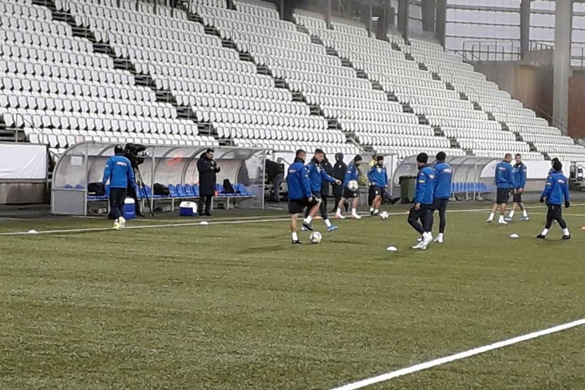 FEROE - ROMÂNIA // VIDEO+FOTO Ultrașii au venit la antrenamentul oficial al naționalei + Vremea le-a dat bătăi de cap „tricolorilor”