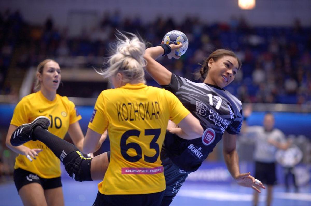 CSM BUCUREȘTI - ROSTOV DON // liveSCORE, FOTO + VIDEO ACUM » Test puternic pentru „tigroaice”, la primul meci „acasă” din Liga Campionilor