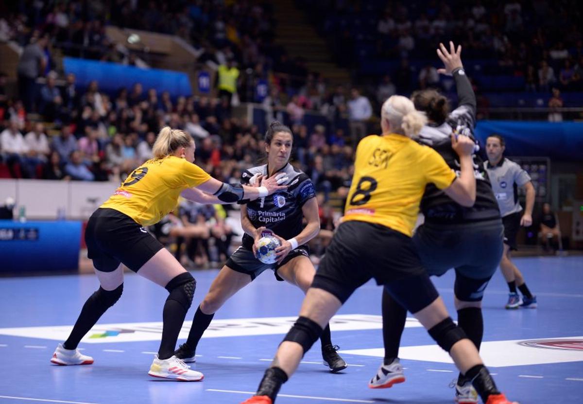 CSM BUCUREȘTI - ROSTOV DON // liveSCORE, FOTO + VIDEO ACUM » Test puternic pentru „tigroaice”, la primul meci „acasă” din Liga Campionilor