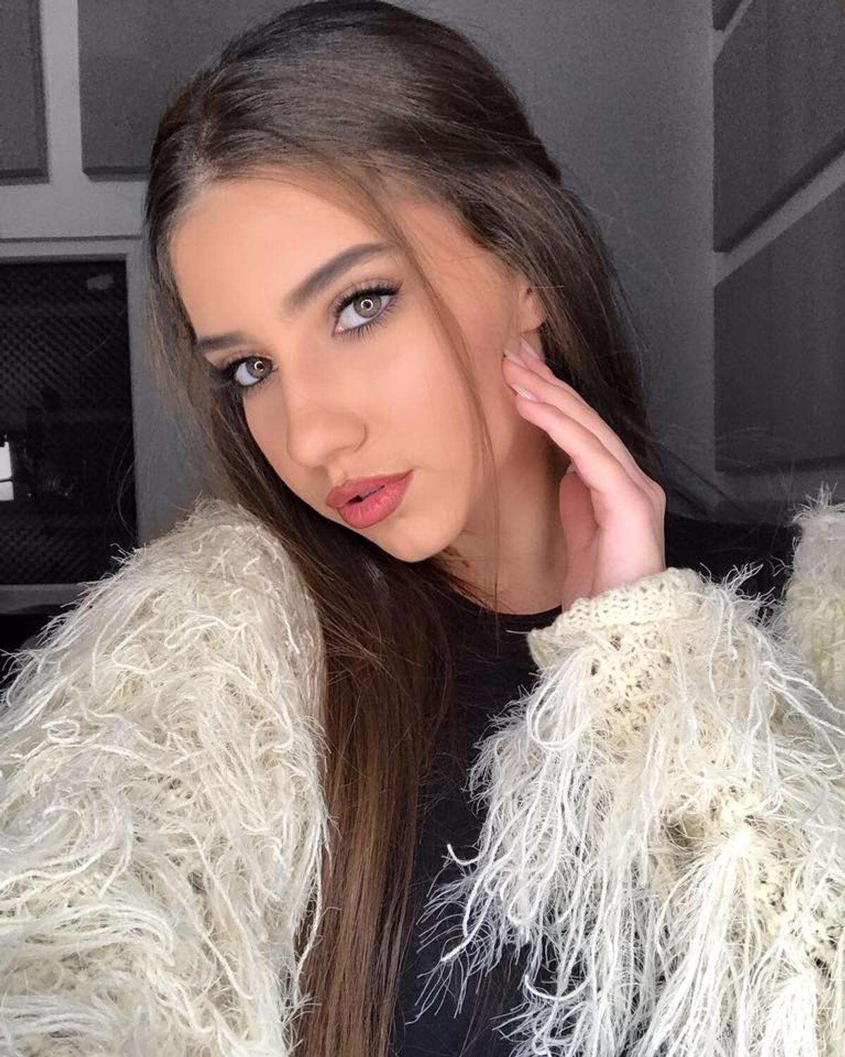 Aza Gabriela