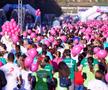FOTO Veselie în alergare pe străzile Bucureștiului » Maratonul București a început azi cu întrecerile pe distanțe mici! Cele mai tari imagini de la eveniment