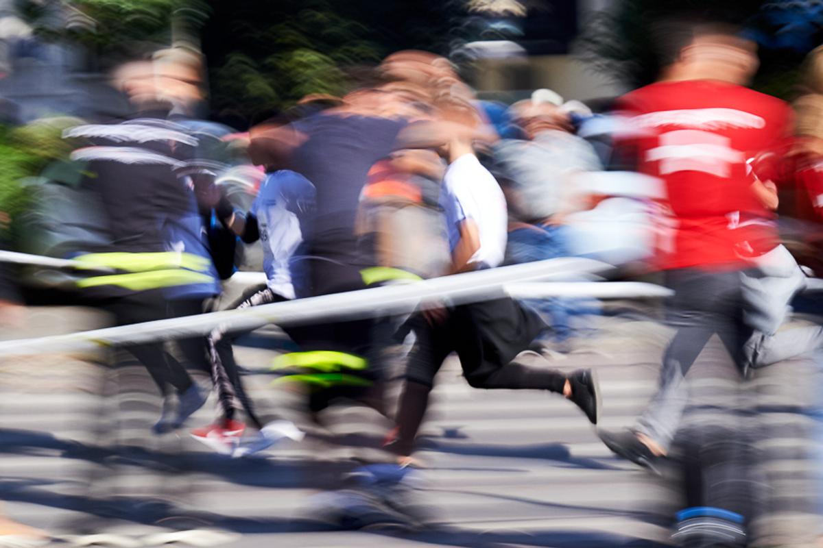 FOTO Veselie în alergare pe străzile Bucureștiului » Maratonul București a început azi cu întrecerile pe distanțe mici! Cele mai tari imagini de la eveniment