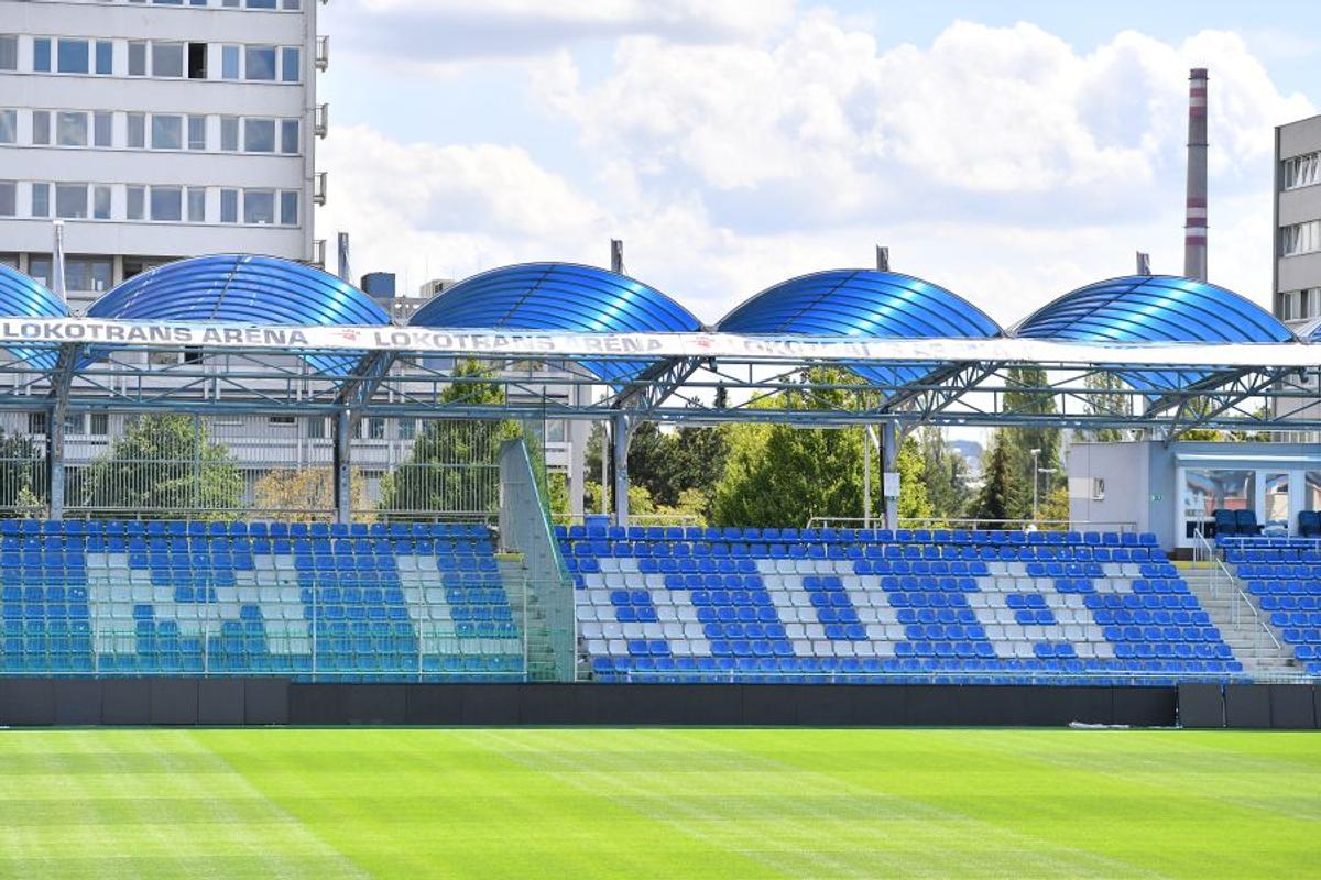 Detaliul remarcat de trimisul GSP în Cehia: cu ce stadion din România seamănă izbitor arena „potcoavă” din Cehia