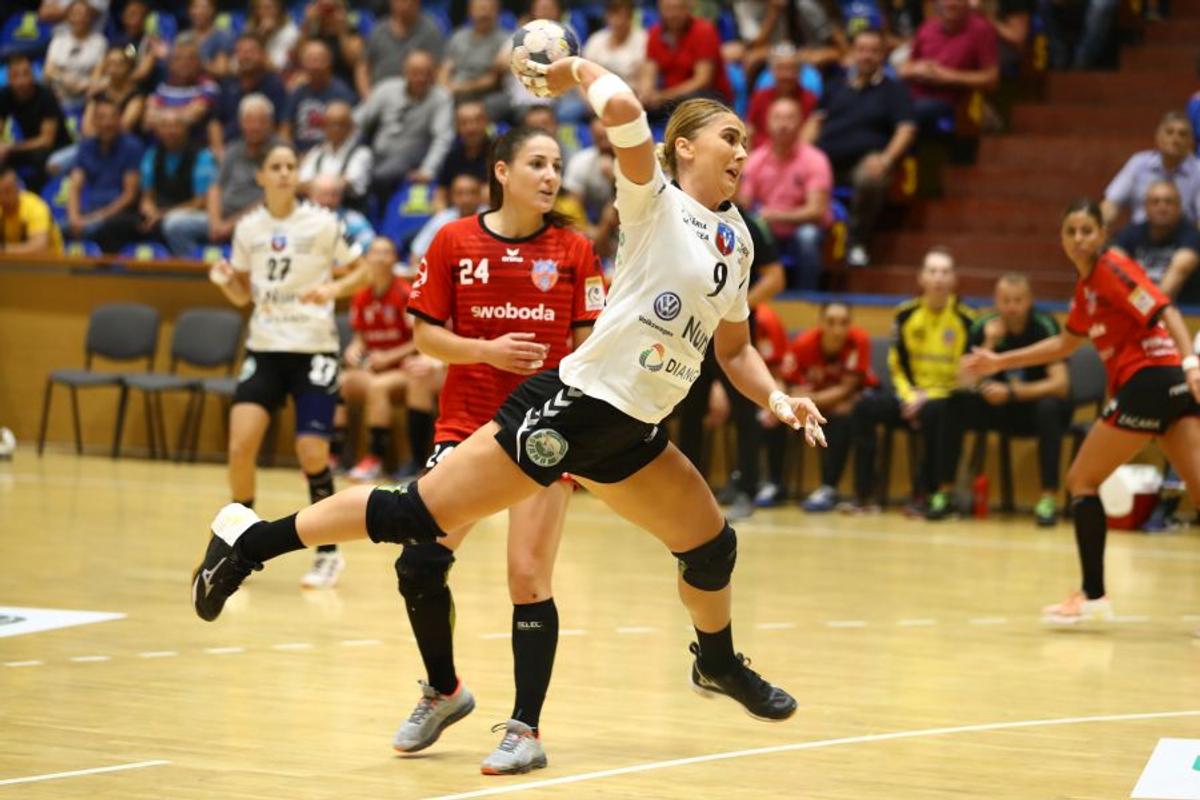 FOTO Vâlcea preia șefia Ligii » Campioanele au trecut pe primul loc după ce au învins la 10 goluri diferență pe Măgura Cisnădie