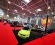 EXCLUSIV / VIDEO McLaren-ul lui Alibec, analizat la Salonul Auto București: „Dacă se duce zi de zi la antrenament cu el, are nevoie de maseuză”