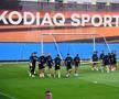 MLADA BOLESLAV - FCSB // VIDEO + FOTO FCSB a făcut antrenamentul oficial înaintea meciului din turul III al Europa League! Mihai Pintilii ar putea debuta în acest sezon