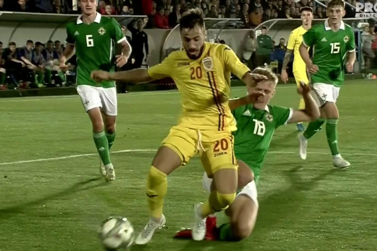 ROMÂNIA U21 - IRLANDA DE NORD  U21 // FOTO România U21, dezavantajată de arbitru! Penalty clar neacordat în finalul primei reprize
