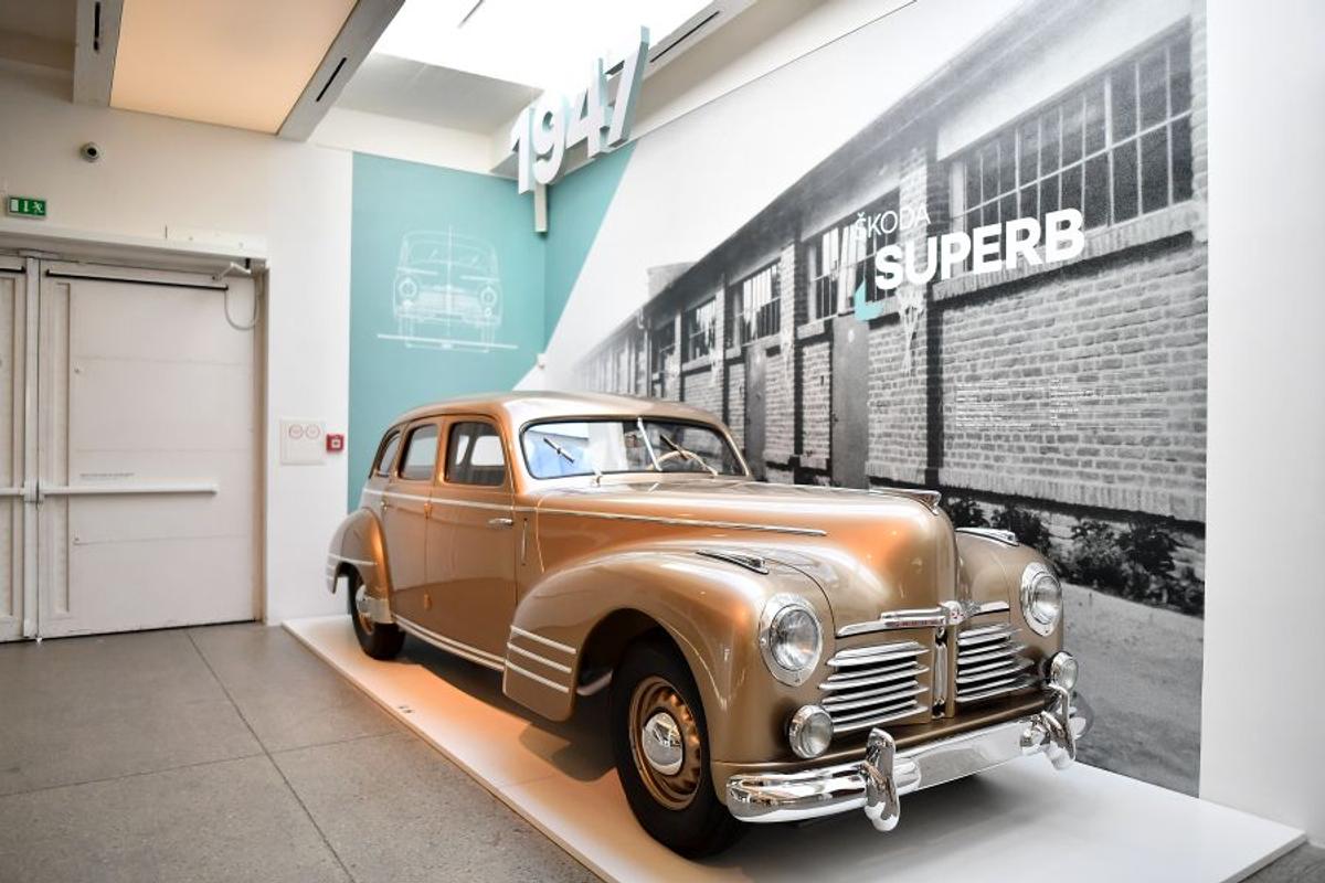 MLADA - FCSB // VIDEO + FOTO Am vizitat Muzeul Skoda din Cehia: 350 de modele cu o istorie fabuloasă