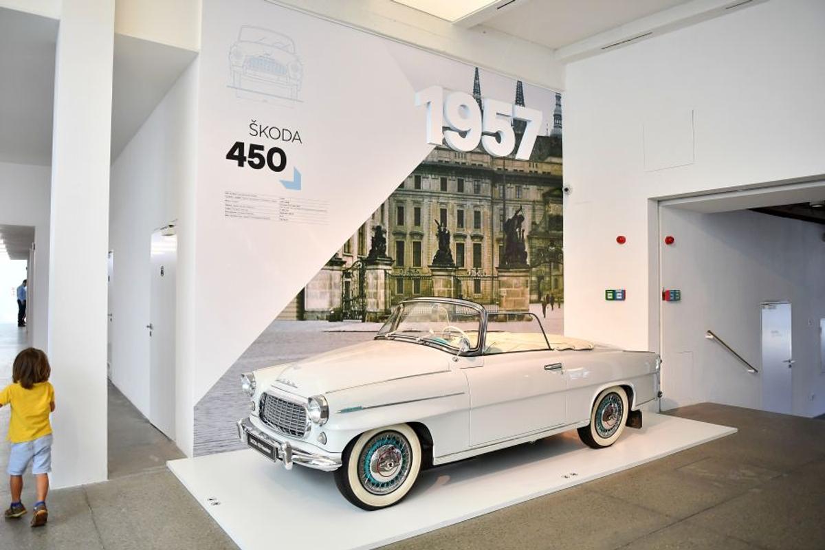 MLADA - FCSB // VIDEO + FOTO Am vizitat Muzeul Skoda din Cehia: 350 de modele cu o istorie fabuloasă