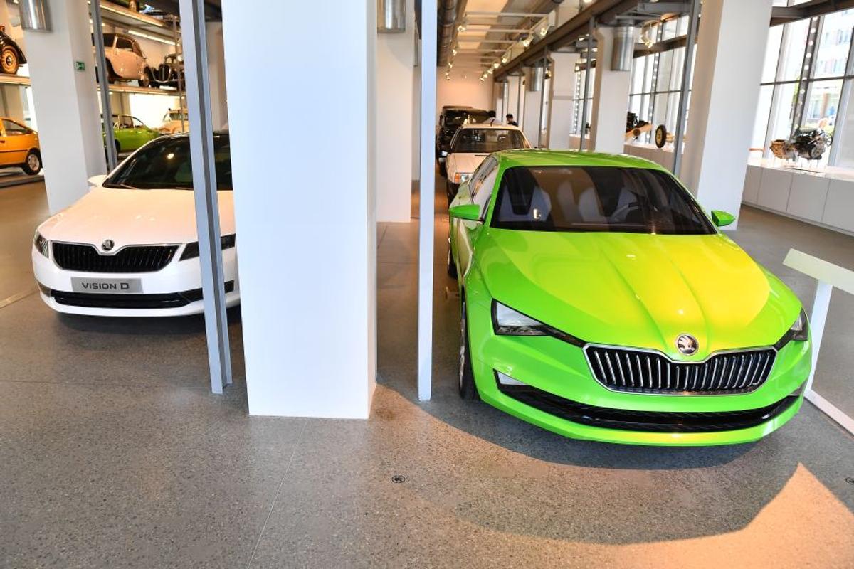 MLADA - FCSB // VIDEO + FOTO Am vizitat Muzeul Skoda din Cehia: 350 de modele cu o istorie fabuloasă
