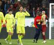 FOTO Aroganță la CSA Steaua » Le-au „clonat” tricourile echipei lui Gigi Becali!