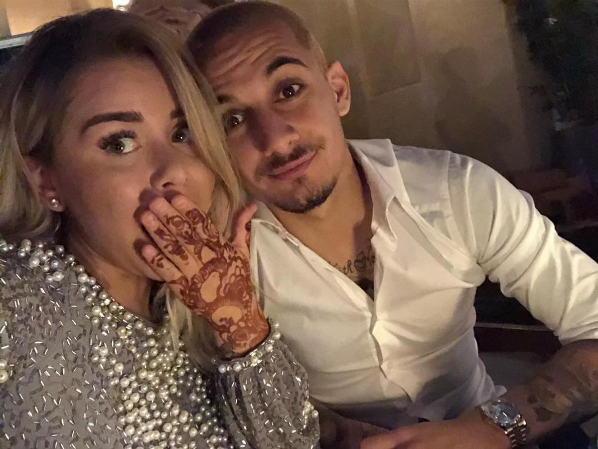 FOTO „Barbie din Bănie” l-a făcut tătic pe Alex Mitriță! „Iubita mea soție, îți mulțumesc pentru minunea pe care ai adus-o pe lume”