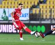 CHINDIA TÂRGOVIȘTE - DINAMO 3-2 // VIDEO+FOTO Uhrin n-a schimbat nimic! Roș-albii pierd contra Chindiei și revin pe ULTIMUL LOC