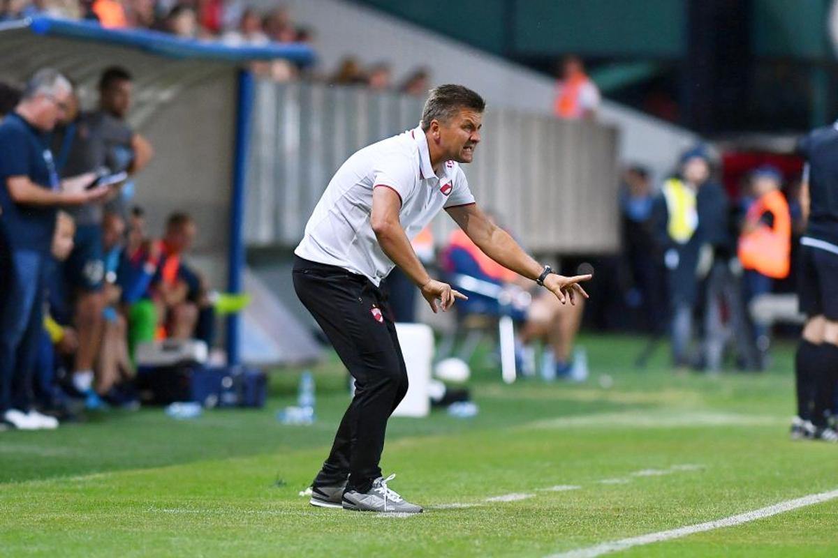 CHINDIA TÂRGOVIȘTE - DINAMO 3-2 // VIDEO+FOTO Uhrin n-a schimbat nimic! Roș-albii pierd contra Chindiei și revin pe ULTIMUL LOC