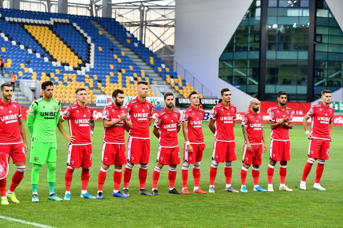 CHINDIA TÂRGOVIȘTE - DINAMO 3-2 // VIDEO+FOTO Uhrin n-a schimbat nimic! Roș-albii pierd contra Chindiei și revin pe ULTIMUL LOC