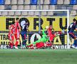 CHINDIA TÂRGOVIȘTE - DINAMO 3-2 // VIDEO+FOTO Uhrin n-a schimbat nimic! Roș-albii pierd contra Chindiei și revin pe ULTIMUL LOC