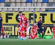 CHINDIA TÂRGOVIȘTE - DINAMO 3-2 // VIDEO+FOTO Uhrin n-a schimbat nimic! Roș-albii pierd contra Chindiei și revin pe ULTIMUL LOC