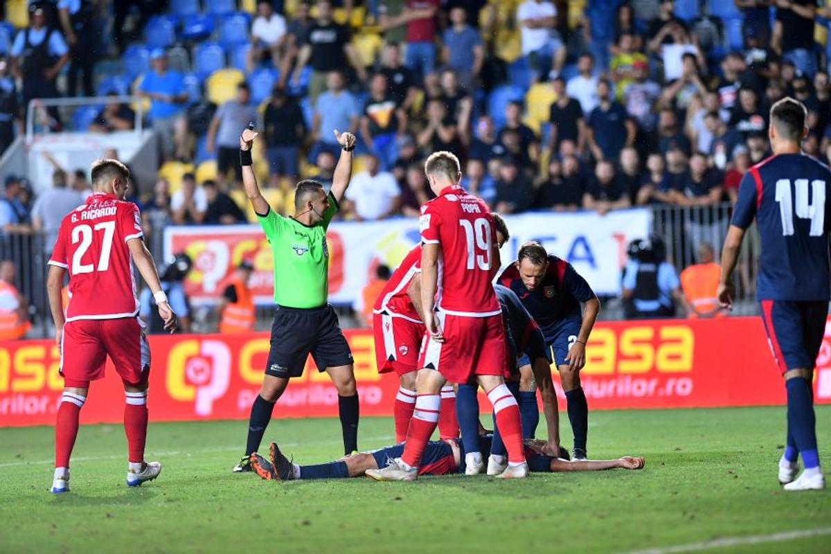 CHINDIA TÂRGOVIȘTE - DINAMO 3-2 // FOTO Panică în prelungirile meciului! Marius Martac a leșinat, iar ambulanța și-a făcut apariția pe teren