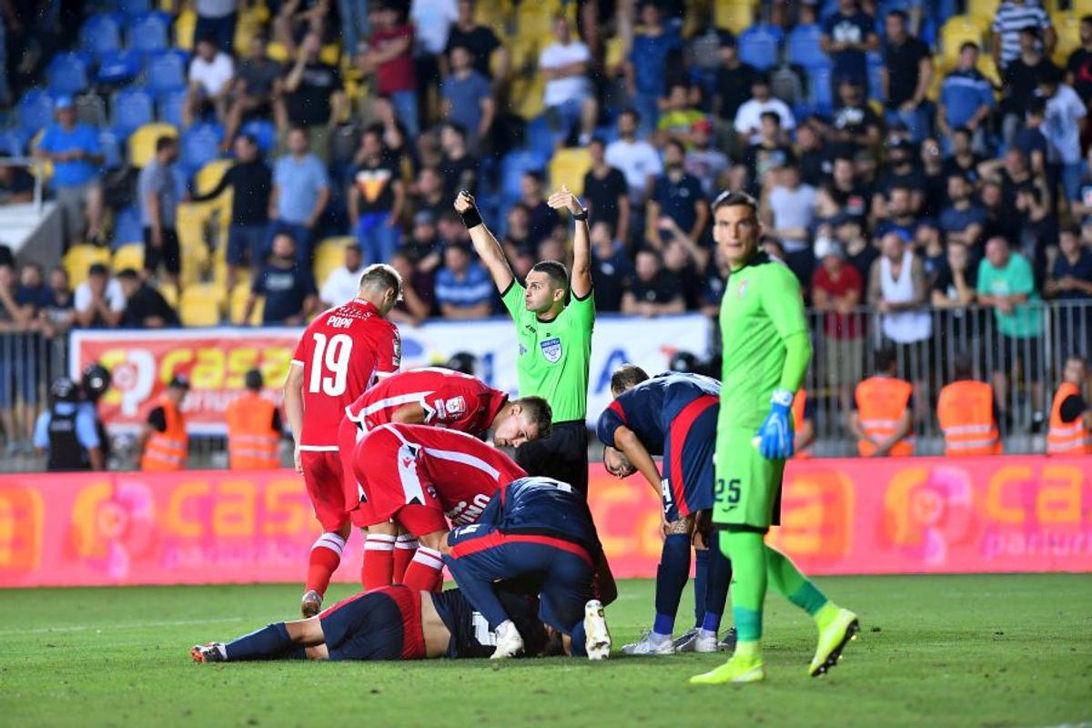 CHINDIA TÂRGOVIȘTE - DINAMO 3-2 // FOTO Panică în prelungirile meciului! Marius Martac a leșinat, iar ambulanța și-a făcut apariția pe teren