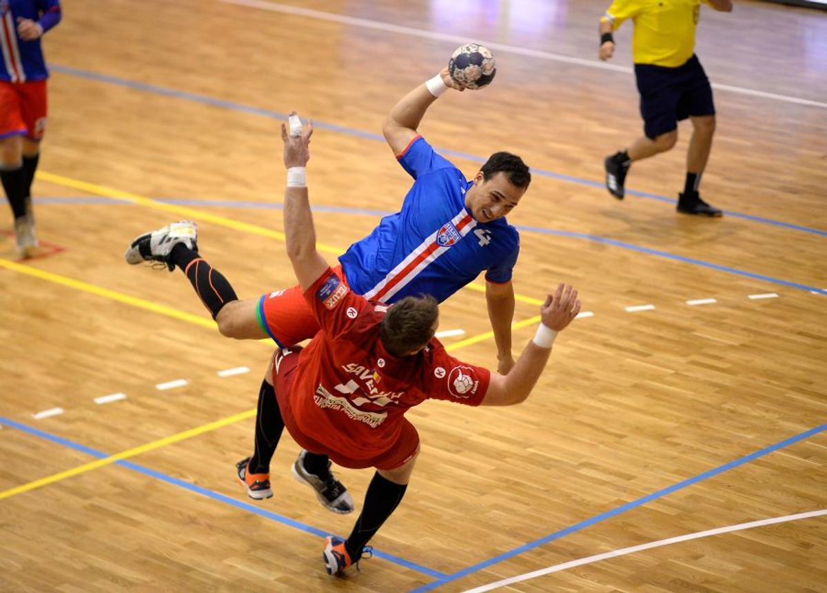 STEAUA - DINAMO 27-26 // În ultima secundă! Steaua a obținut o victorie dramatică în fața lui Dinamo, care era neînvinsă până azi în campionatul