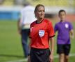 GALERIE FOTO A „furat” toate privirile. Arbitra de rezervă a entuziasmat asistența de la derby-ul FC Argeș - U Cluj
