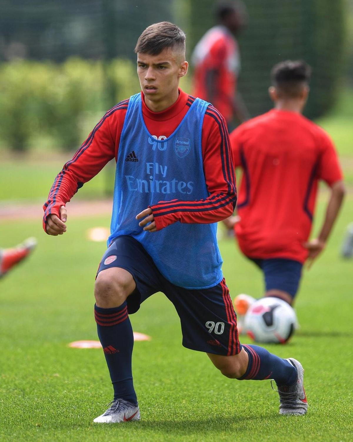 EXCLUSIV Cătălin Cîrjan a debutat la Arsenal U18 și vrea mai mult: „Muncesc din greu să fac pasul la prima echipă” » Vergil Andronache i-a dat încredere