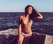 FOTO Sirena Ludovica Robaudo » E pasionată de surfing și se dă cu placa în cele mai exotice locuri de pe glob
