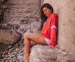 FOTO Sirena Ludovica Robaudo » E pasionată de surfing și se dă cu placa în cele mai exotice locuri de pe glob