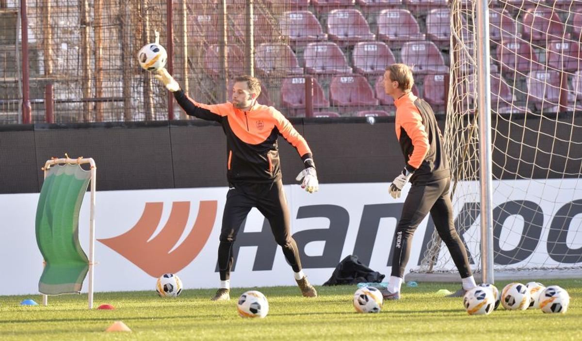 CFR CLUJ - LAZIO // GALERIE FOTO + VIDEO Dan Petrescu și Simone Inzaghi au abordat total diferit ziua dinaintea meciului » Imaginea surprisă de fotoreporterul GSP în Gruia