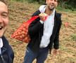 GALERIE FOTO Marele Novak Djokovic, la recoltat cartofi! » Două campioane mondiale din România l-au imitat
