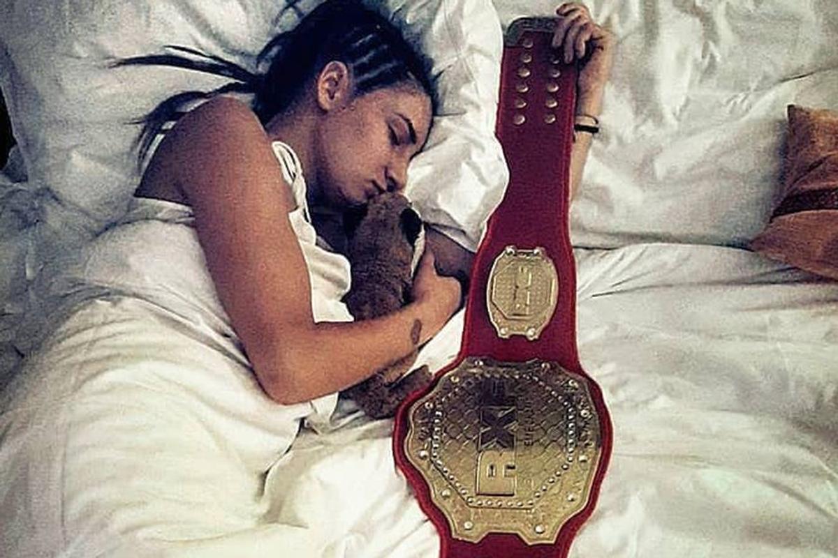 FOTO Diana Belbiță se pregătește de debutul în UFC: bărbatul care e mereu alături de ea
