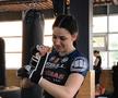 FOTO Bărbatul din spatele Dianei Belbiță, sportiva care se pregătește de debutul în UFC: „El reuşeste să facă mereu acea minune”